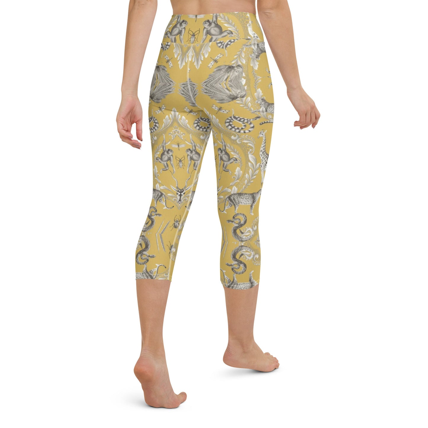 Front Animal Farm Women's Yoga Capri Leggings Leggings, Capri #MzKittyz #NikkiDKatArt